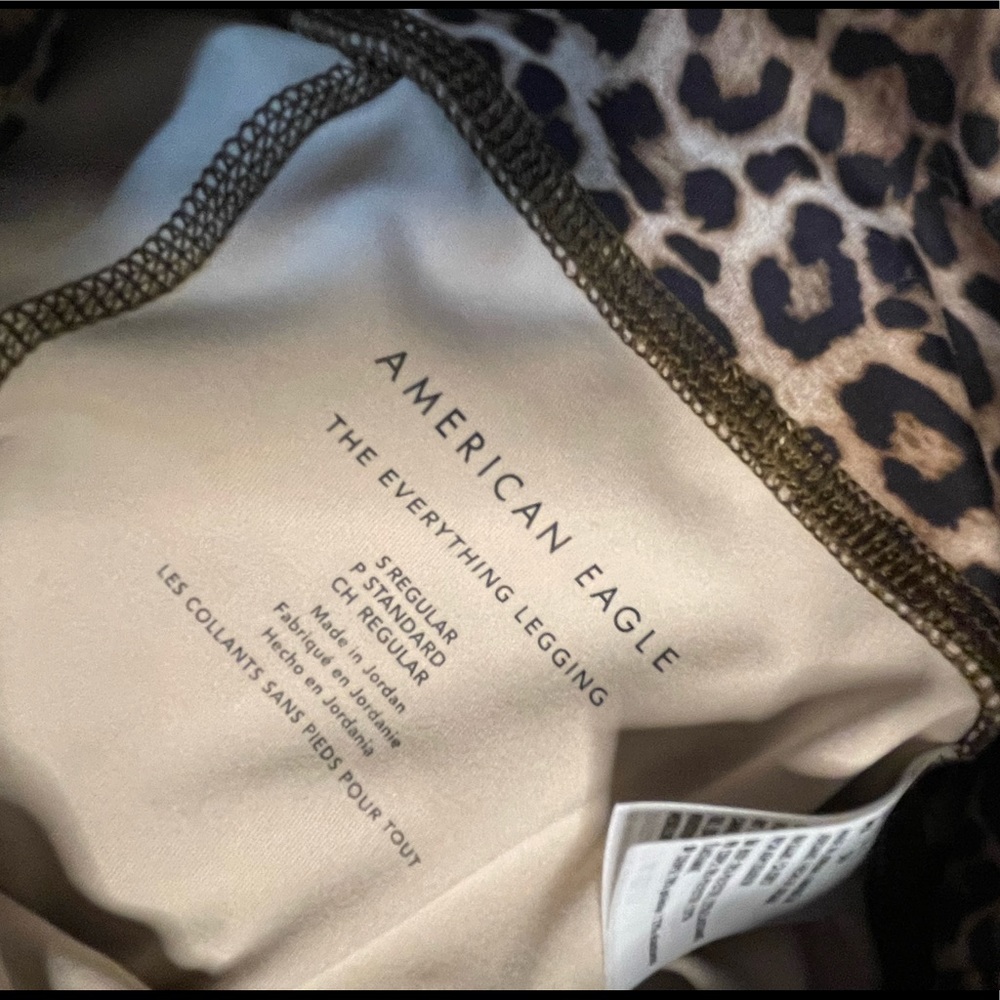 American eagle leopard print leggings